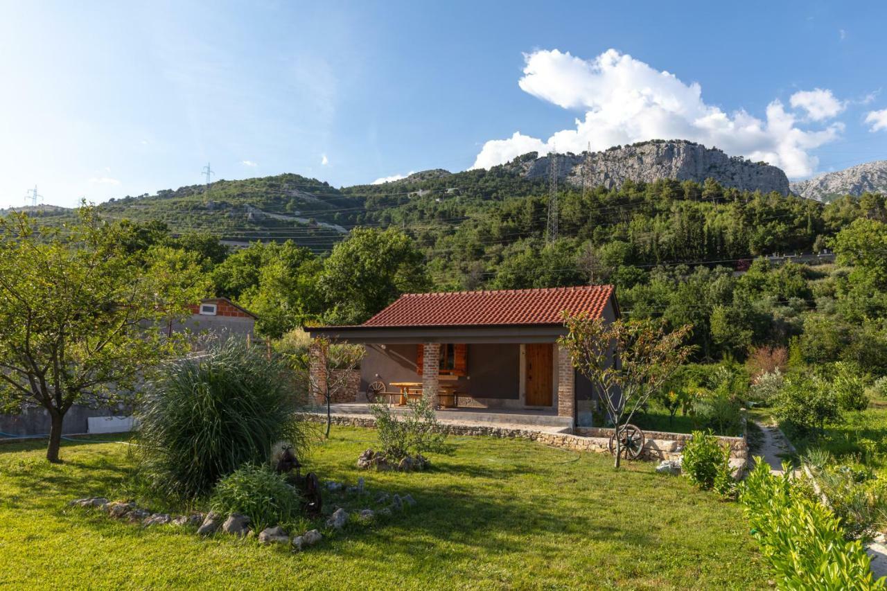 Apartments Bubalo Omis Exterior photo