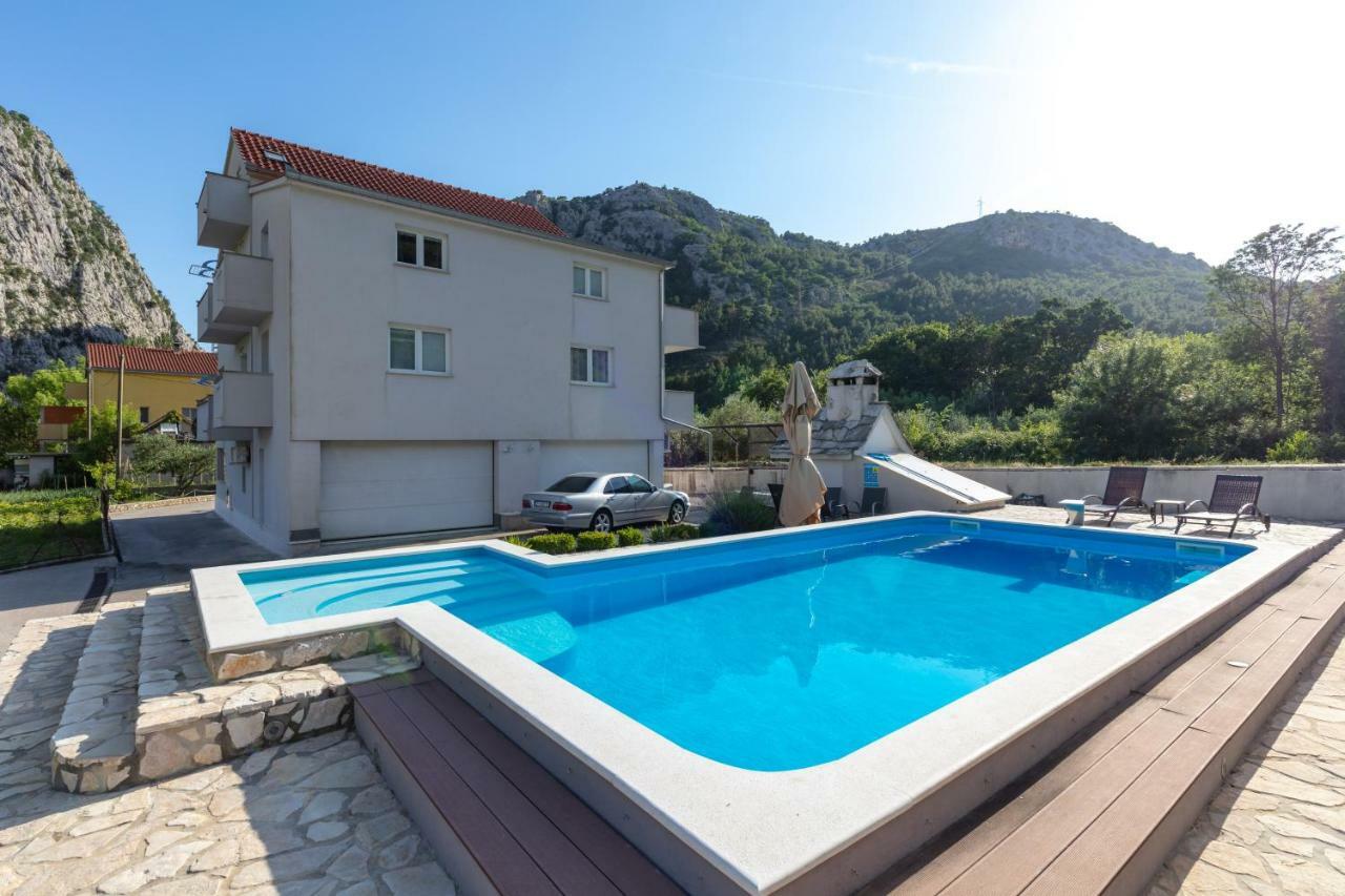 Apartments Bubalo Omis Exterior photo