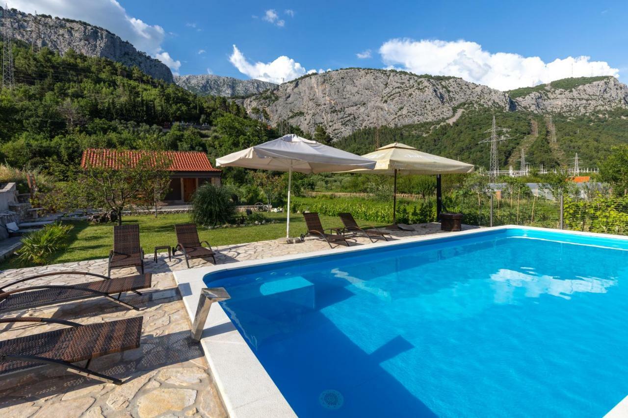 Apartments Bubalo Omis Exterior photo